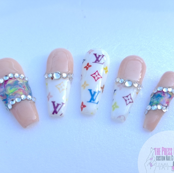 Press on Nails - Picture 3 of 5